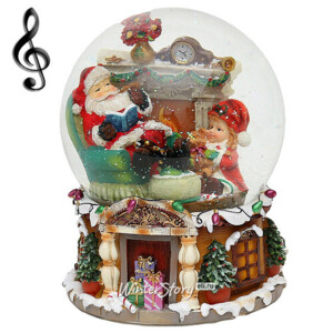 Снежный шар музыкальный Санта у камина, 16*20 см (Sigro)