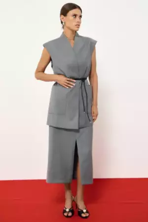 Attika A3376-2 комплект жилет, юбка 42-48